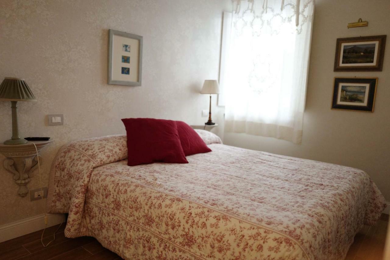 Sweet Central Appartment ซัน เบเนเดตโต เดล ตรอนโต ภายนอก รูปภาพ